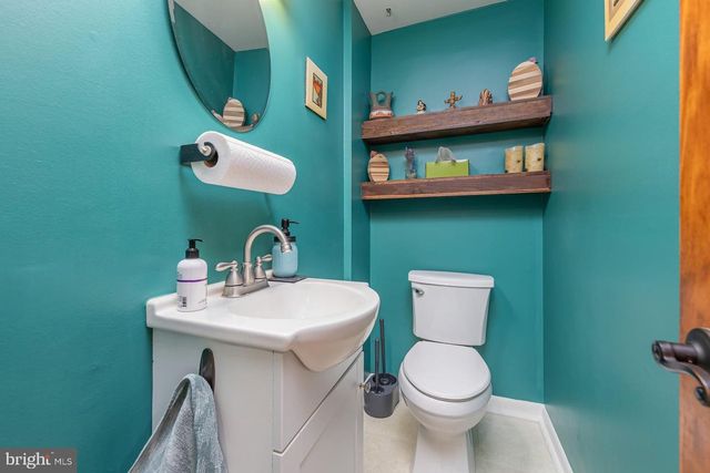 240 LINCOLN AVE, Woodbury Heights, NJ 08097