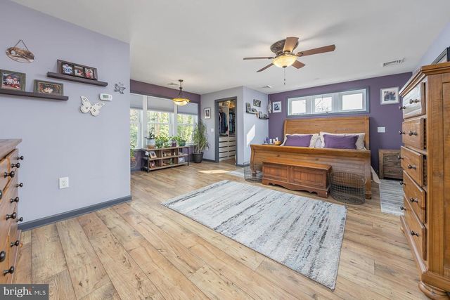 240 LINCOLN AVE, Woodbury Heights, NJ 08097