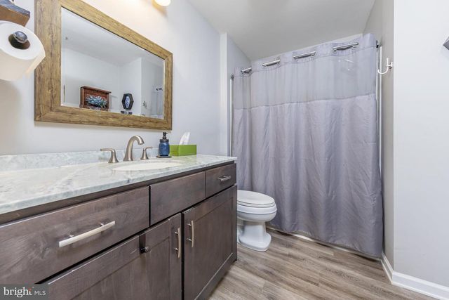 240 LINCOLN AVE, Woodbury Heights, NJ 08097