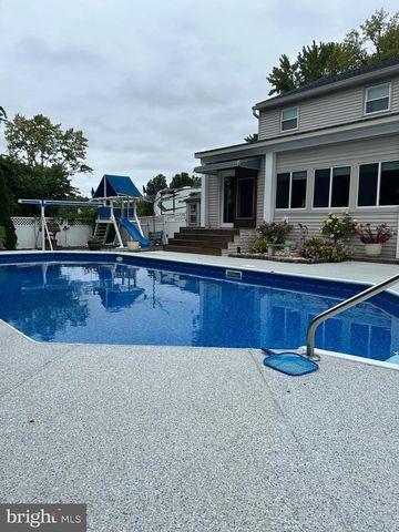 240 LINCOLN AVE, Woodbury Heights, NJ 08097