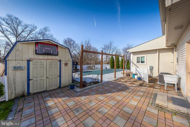 240 LINCOLN AVE, Woodbury Heights, NJ 08097