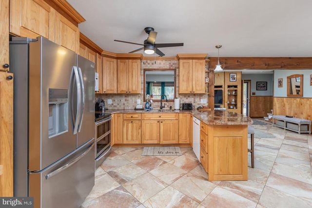 240 LINCOLN AVE, Woodbury Heights, NJ 08097