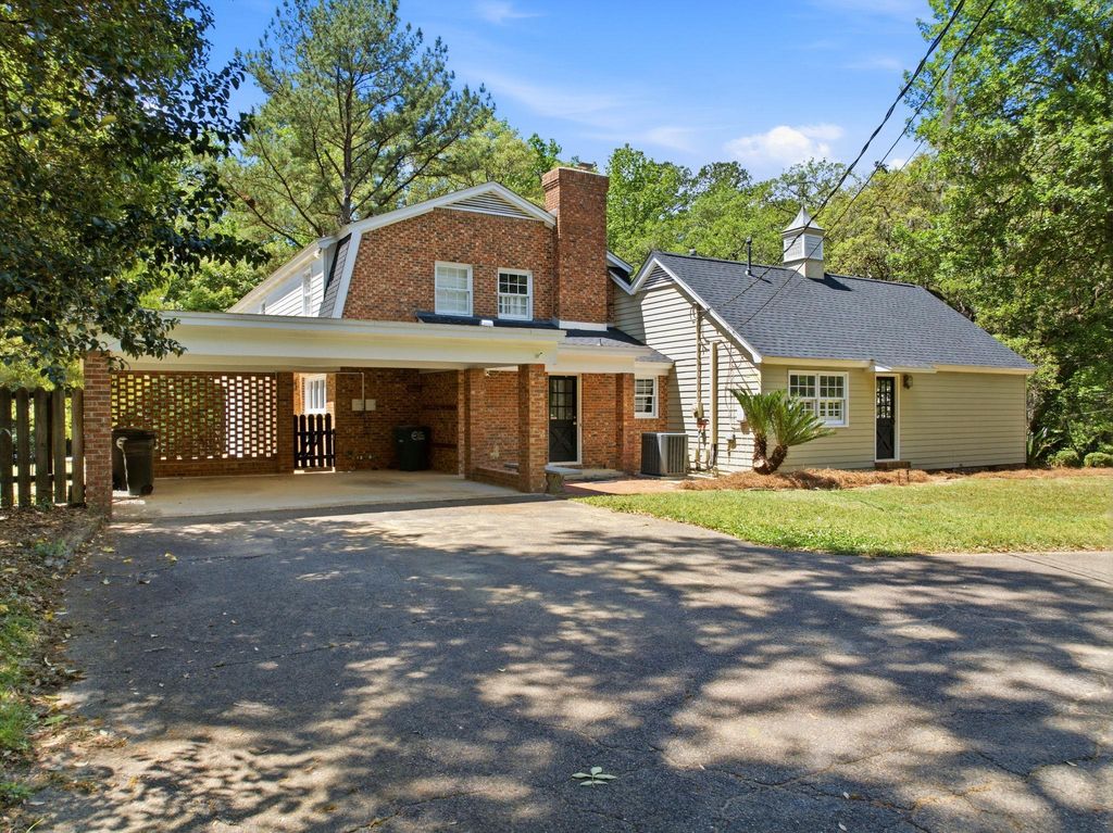 Image 11 of property listing at 3415 WOODLEY Road, Tallahassee, FL 32312