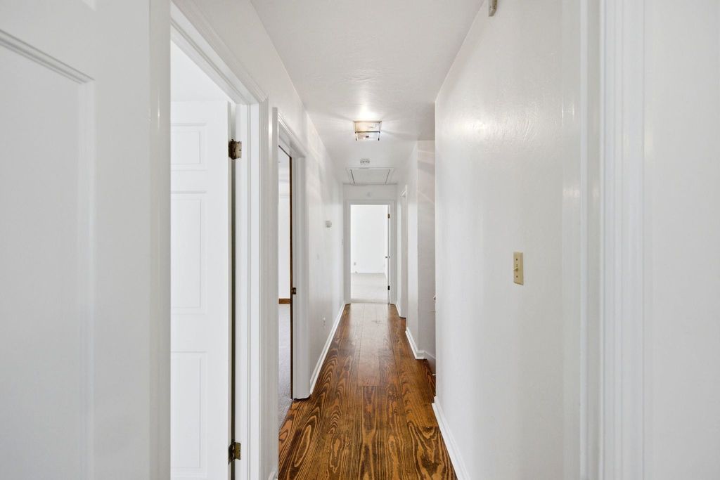 Image 25 of property listing at 3415 WOODLEY Road, Tallahassee, FL 32312