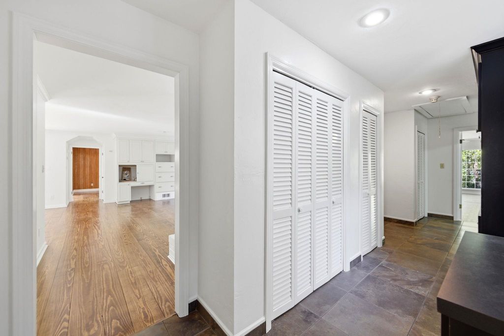 Image 26 of property listing at 3415 WOODLEY Road, Tallahassee, FL 32312