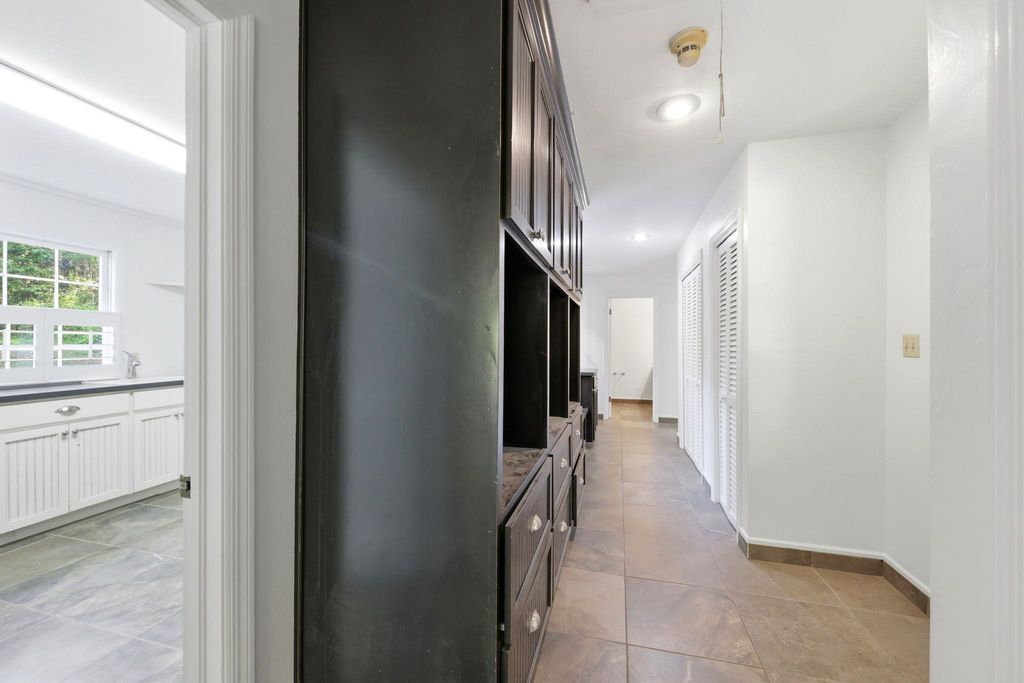 Image 27 of property listing at 3415 WOODLEY Road, Tallahassee, FL 32312