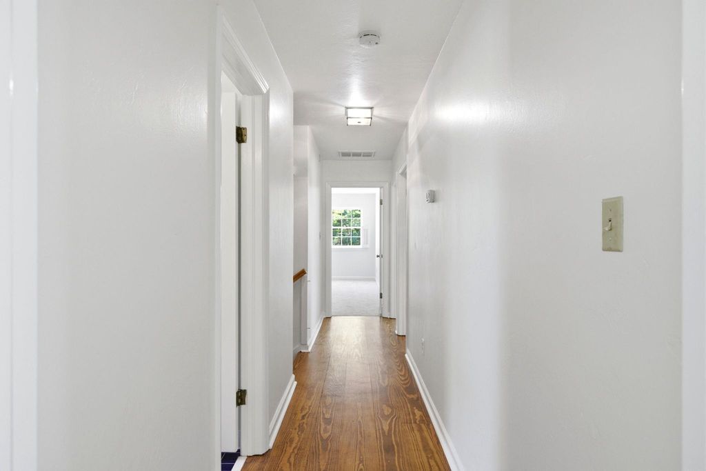 Image 32 of property listing at 3415 WOODLEY Road, Tallahassee, FL 32312