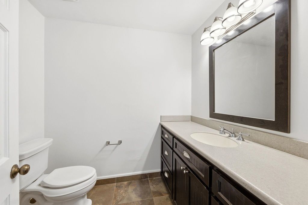 Image 35 of property listing at 3415 WOODLEY Road, Tallahassee, FL 32312