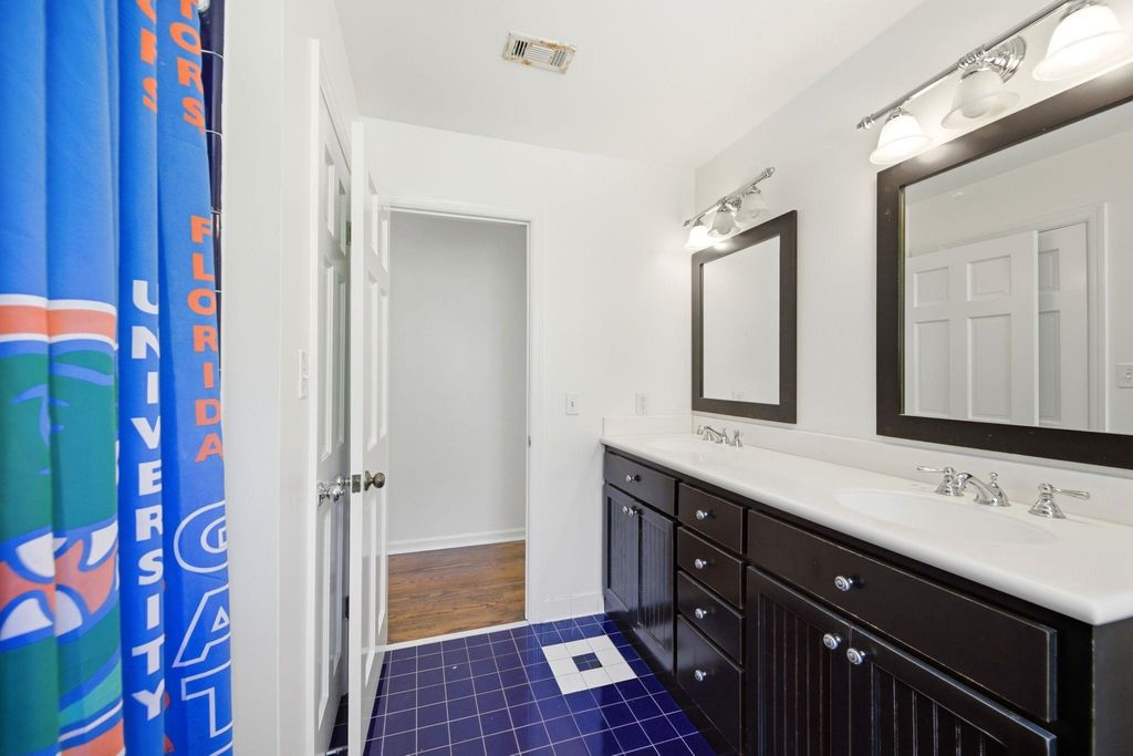 Image 43 of property listing at 3415 WOODLEY Road, Tallahassee, FL 32312