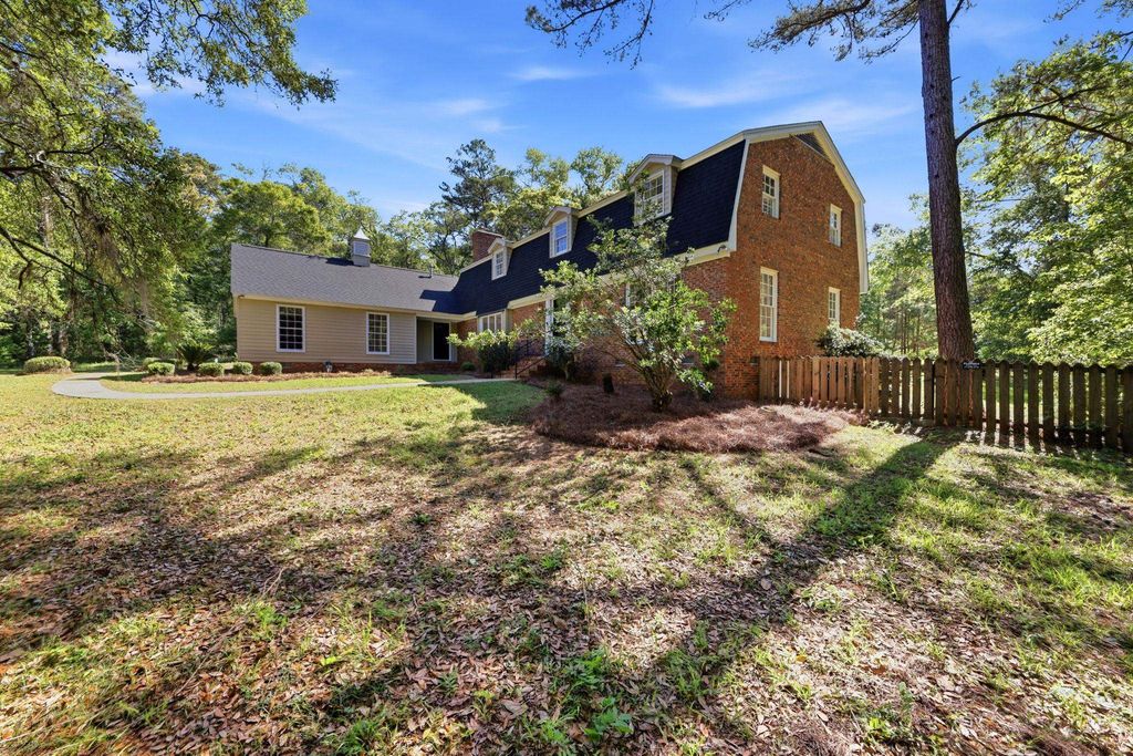 Image 53 of property listing at 3415 WOODLEY Road, Tallahassee, FL 32312