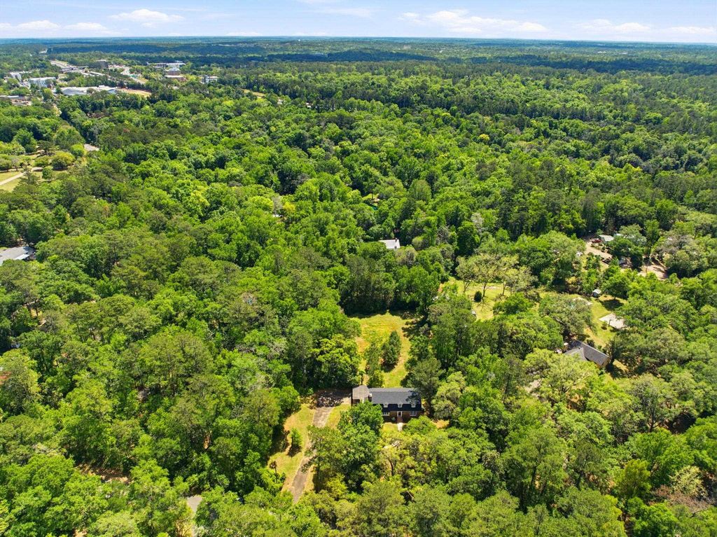 Image 60 of property listing at 3415 WOODLEY Road, Tallahassee, FL 32312