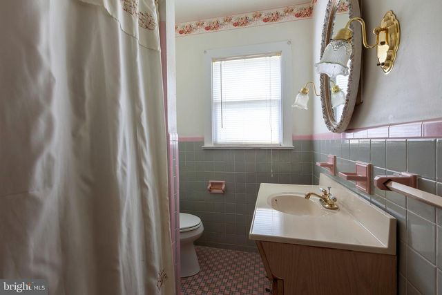 30 COOPER AVE, Marlton, NJ 08053