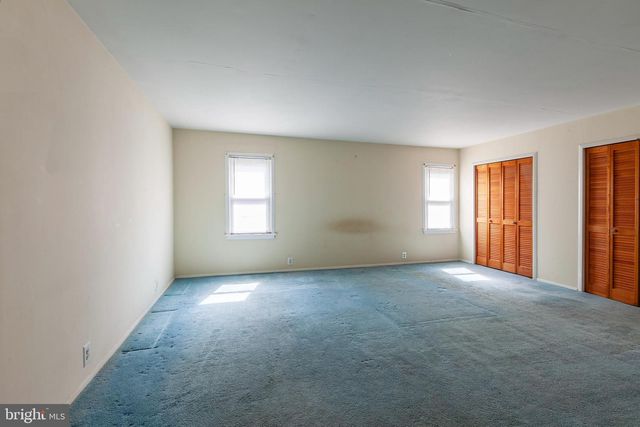 30 COOPER AVE, Marlton, NJ 08053