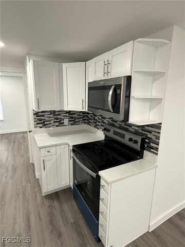 14703 Tea Party LN, North Fort Myers, FL 33917