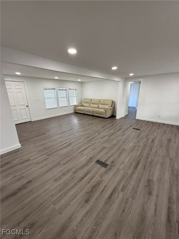 14703 Tea Party LN, North Fort Myers, FL 33917