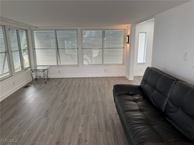 14703 Tea Party LN, North Fort Myers, FL 33917