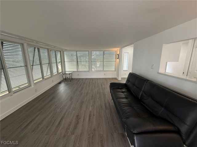 14703 Tea Party LN, North Fort Myers, FL 33917