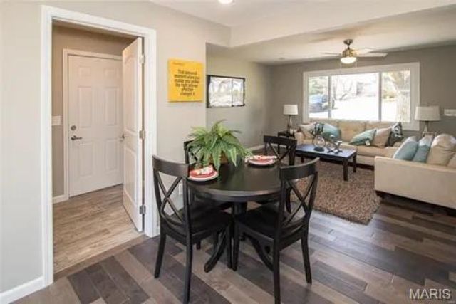 204 Hillsdale Drive, Ballwin, MO 63011