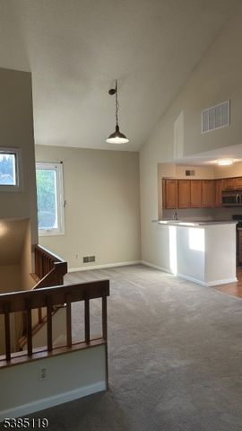 14 Red Oak Ter, Jefferson Twp., NJ 07438
