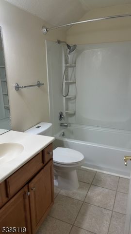 14 Red Oak Ter, Jefferson Twp., NJ 07438