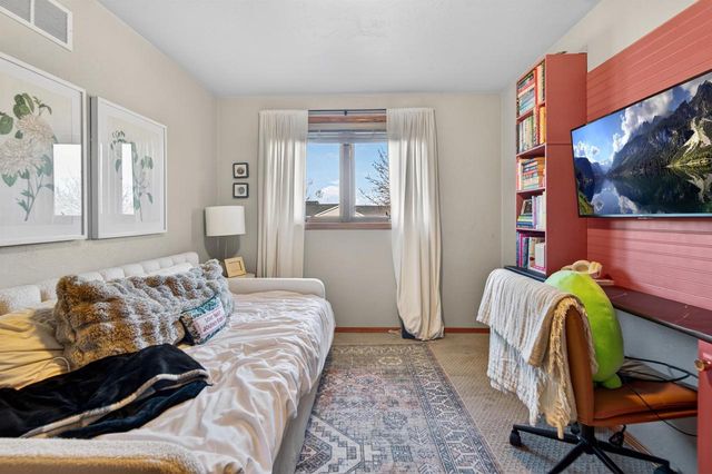 253 DESPLAINE ROAD, De Pere, WI 54115