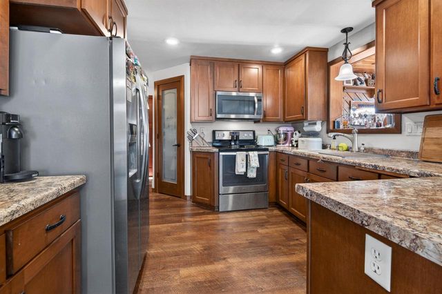 253 DESPLAINE ROAD, De Pere, WI 54115