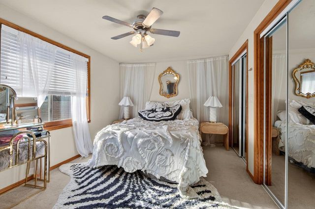 253 DESPLAINE ROAD, De Pere, WI 54115