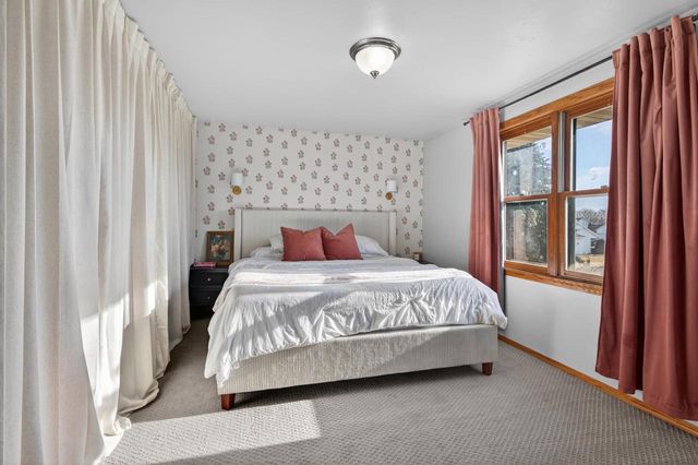 253 DESPLAINE ROAD, De Pere, WI 54115