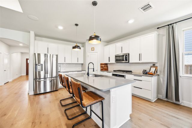 210 Highedge Drive, Fate, TX 75087