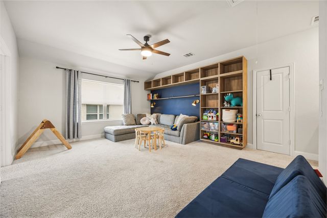 210 Highedge Drive, Fate, TX 75087