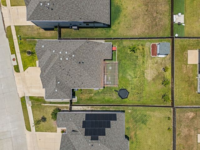 210 Highedge Drive, Fate, TX 75087