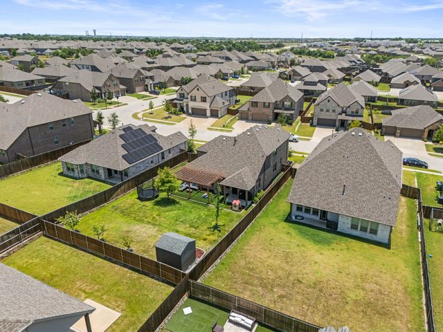 210 Highedge Drive, Fate, TX 75087