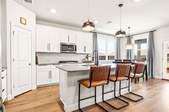 210 Highedge Drive, Fate, TX 75087