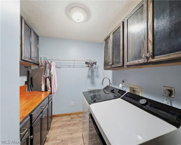 2943 Forest Avenue, Niles, OH 44446