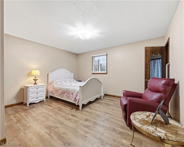 2943 Forest Avenue, Niles, OH 44446