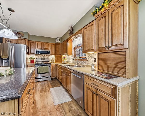 2943 Forest Avenue, Niles, OH 44446