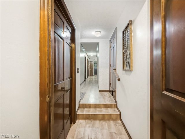 2943 Forest Avenue, Niles, OH 44446
