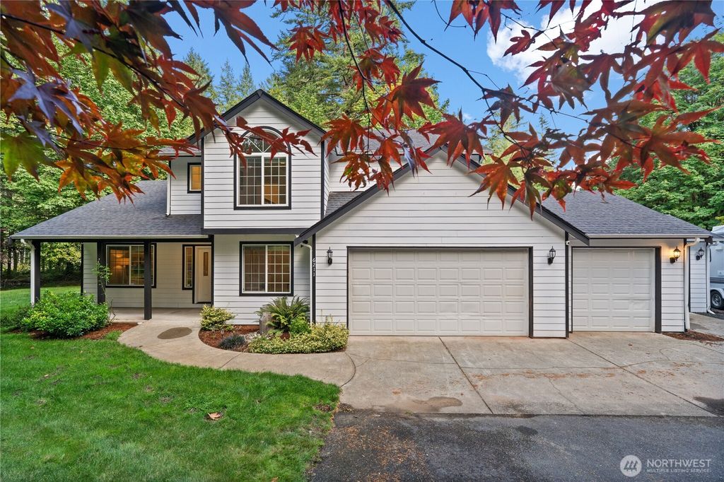 6211 18th Avenue SW, Olympia, WA 98512