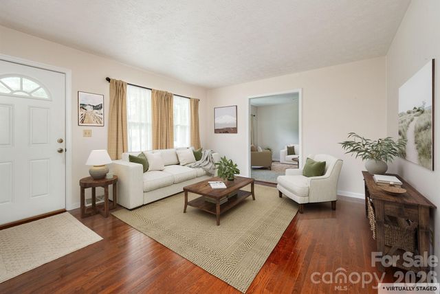 107 MAYWOOD Road, Hendersonville, NC 28792