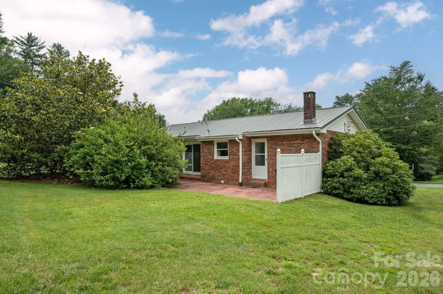 107 MAYWOOD Road, Hendersonville, NC 28792