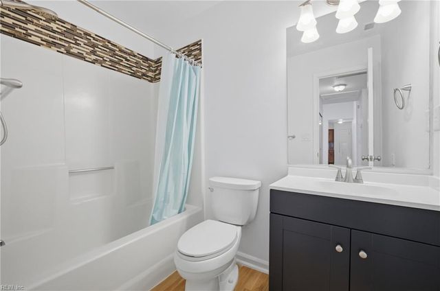 5520 Glen View DR, Virginia Beach, VA 23464