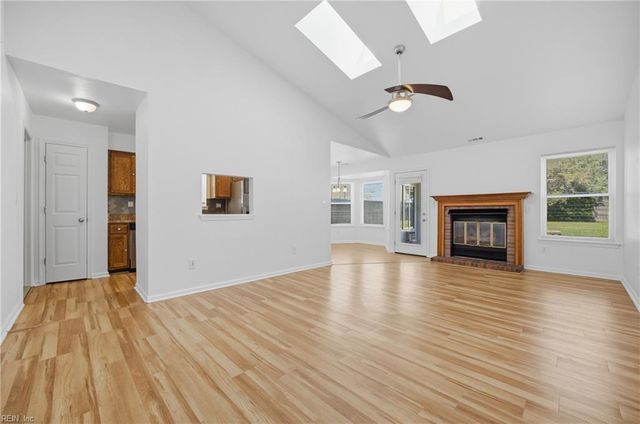 5520 Glen View DR, Virginia Beach, VA 23464