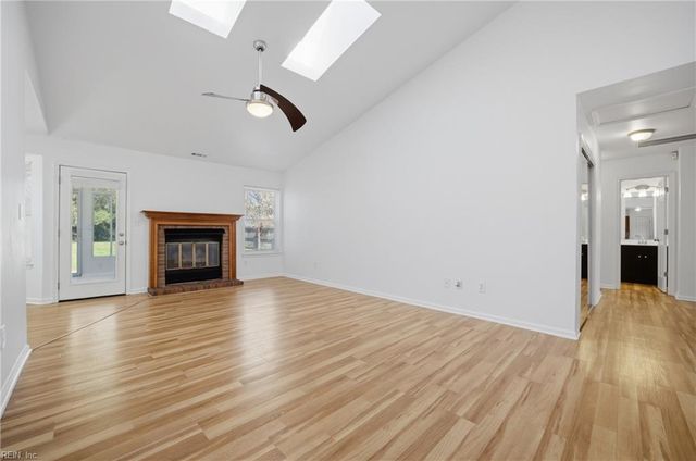 5520 Glen View DR, Virginia Beach, VA 23464