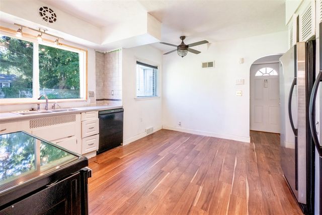 1030 Dwillard Drive, Kalamazoo, MI 49048