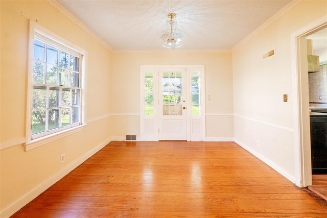 1030 Dwillard Drive, Kalamazoo, MI 49048