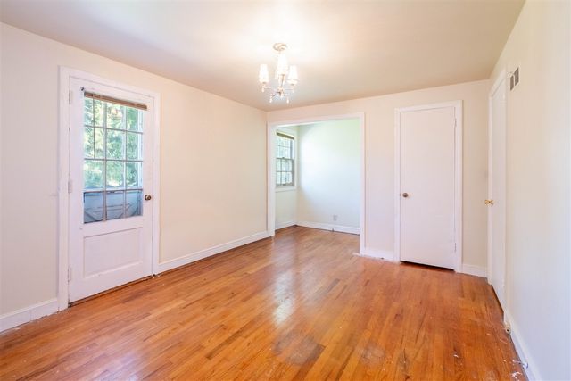 1030 Dwillard Drive, Kalamazoo, MI 49048