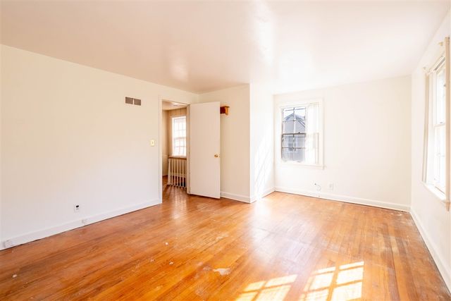 1030 Dwillard Drive, Kalamazoo, MI 49048