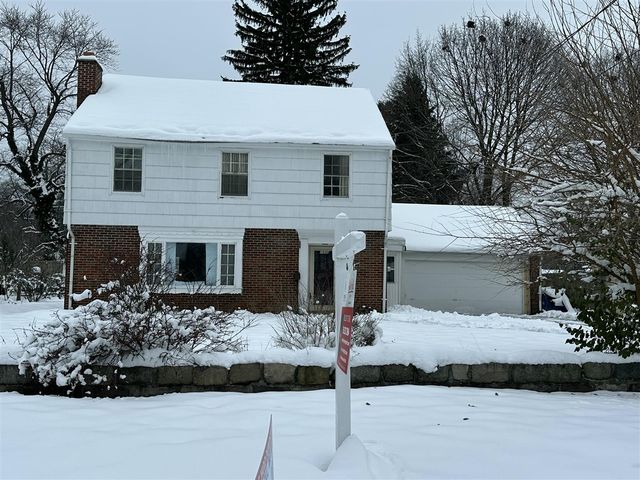 1030 Dwillard Drive, Kalamazoo, MI 49048