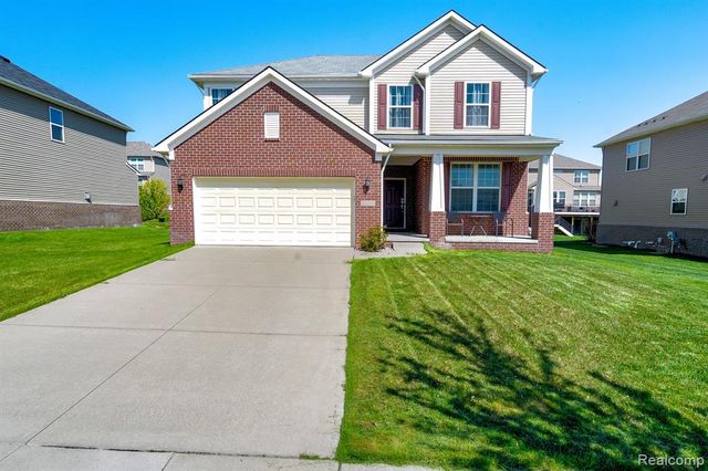 29816 Autumn Gold Drive, New Hudson, MI 48165