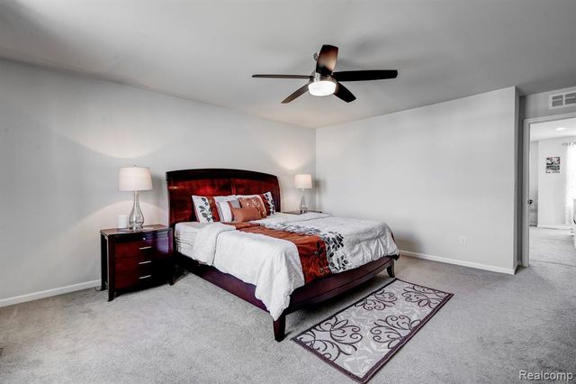 29816 Autumn Gold Drive, New Hudson, MI 48165